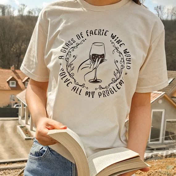 A Glass of Faerie Wine póló - M